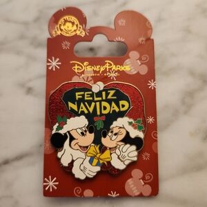Disney | Feliz Navidad Mickey Minnie Pin